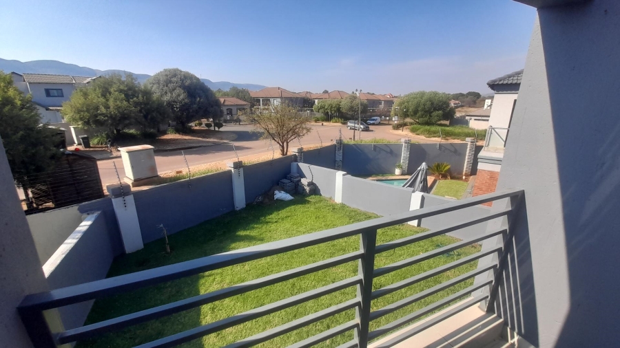 3 Bedroom Property for Sale in Gateway Manor North West